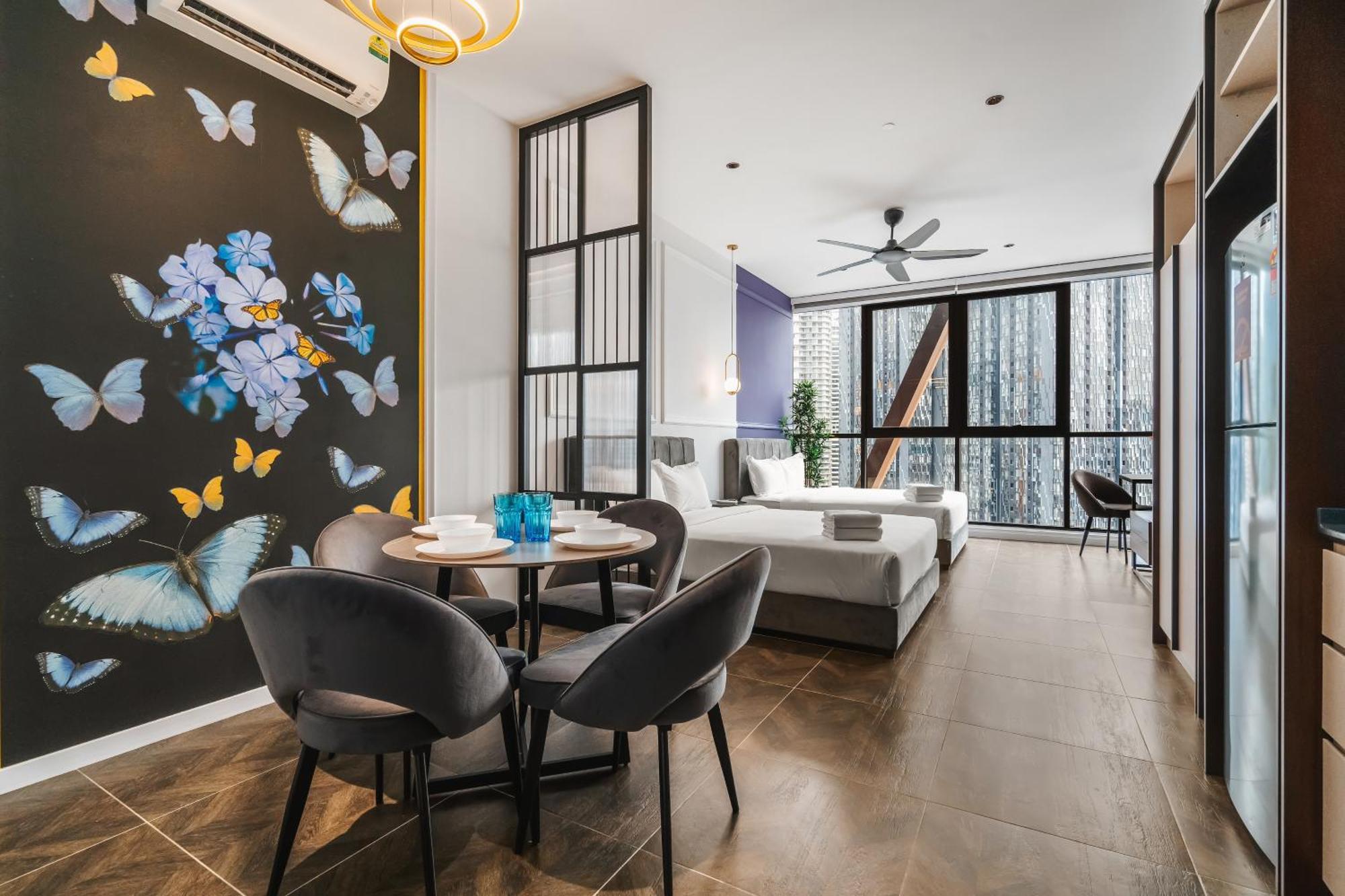 Scarletz Klcc Apartments By Soulasia กัวลาลัมเปอร์ ภายนอก รูปภาพ